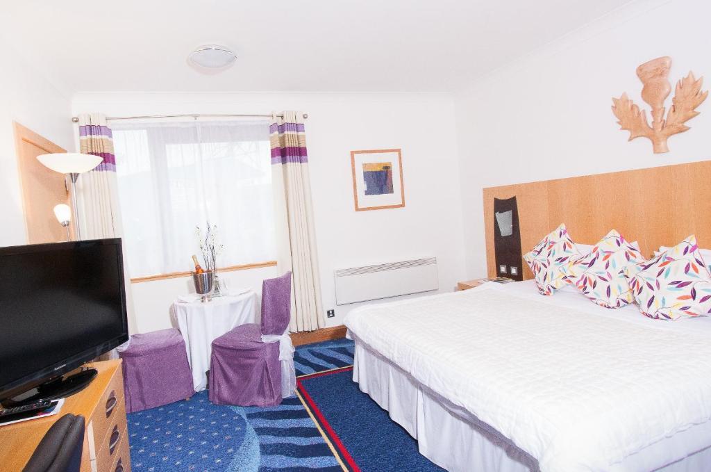 The Park Hotel Kilmarnock Bagian luar foto