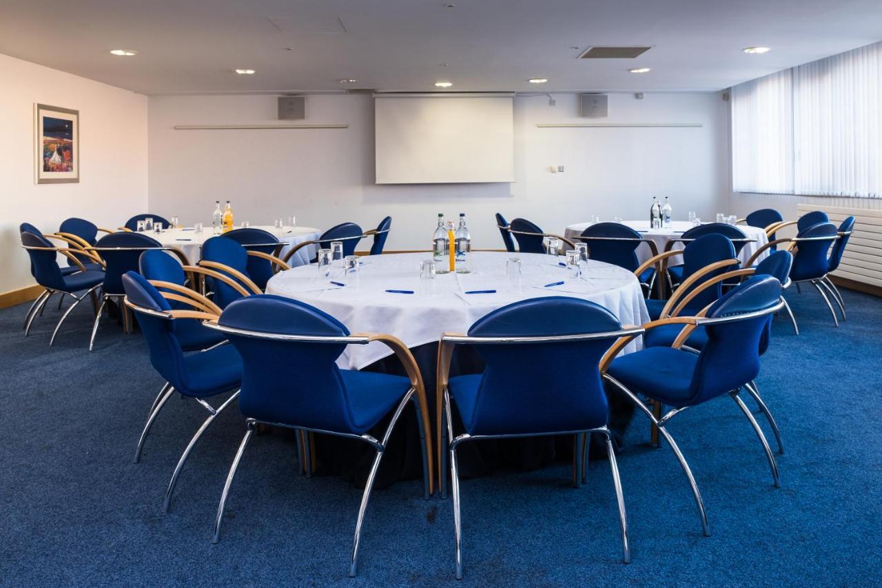 The Park Hotel Kilmarnock Bagian luar foto